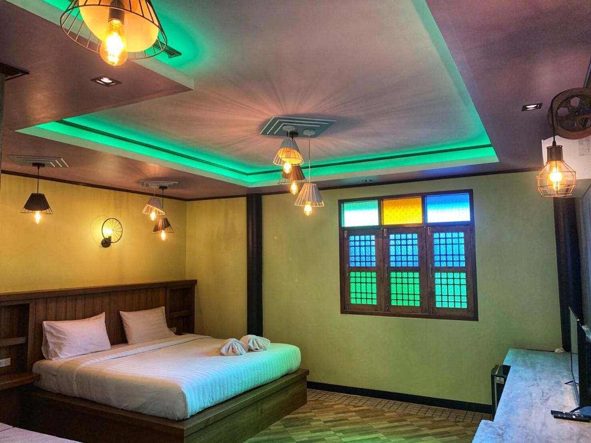 Mangrove House Lanta Old Town Hotell Ko Lanta Eksteriør bilde