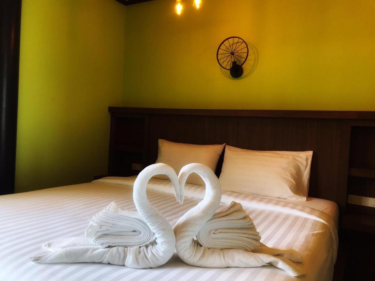 Mangrove House Lanta Old Town Hotell Ko Lanta Eksteriør bilde