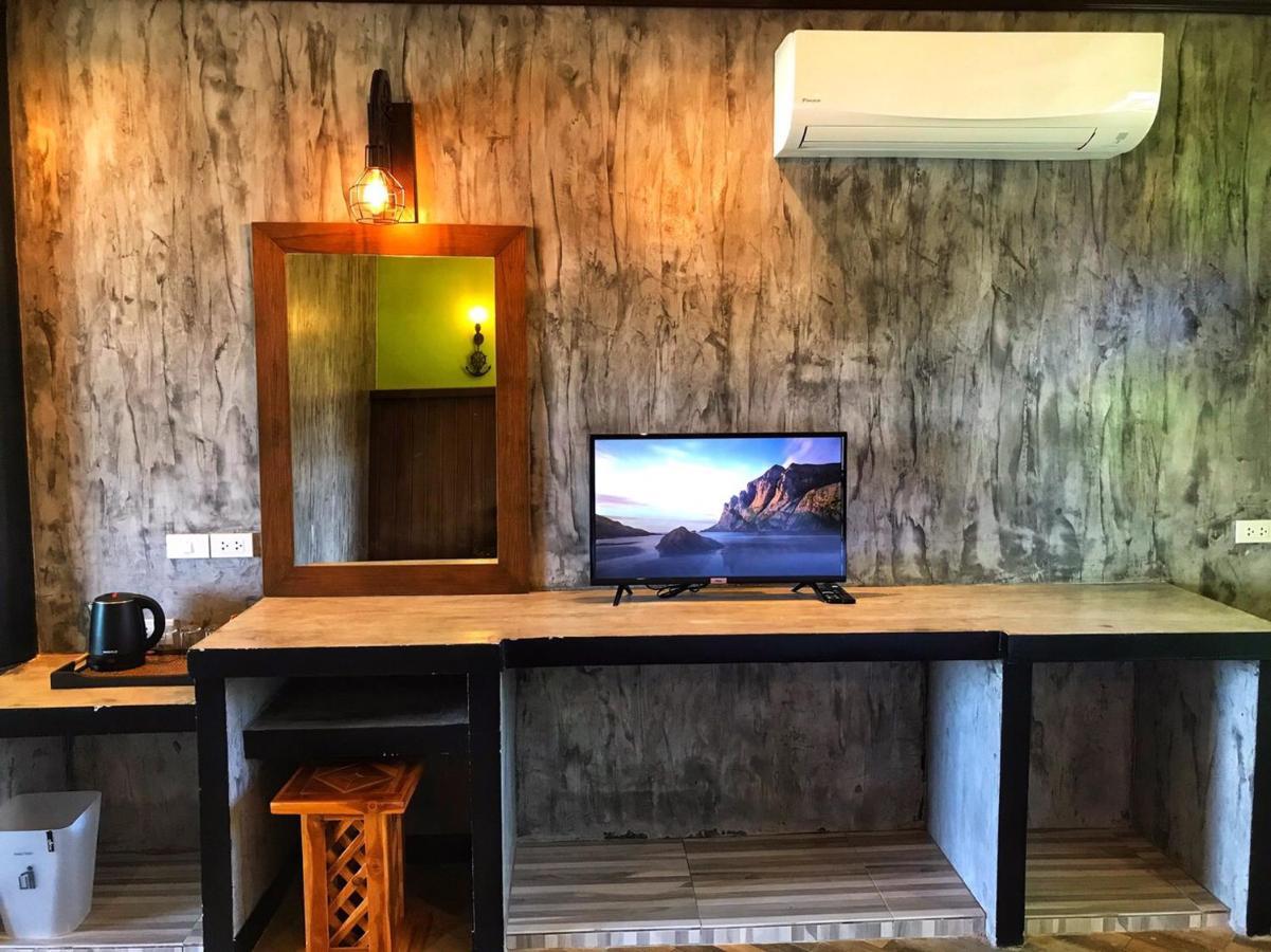 Mangrove House Lanta Old Town Hotell Ko Lanta Eksteriør bilde